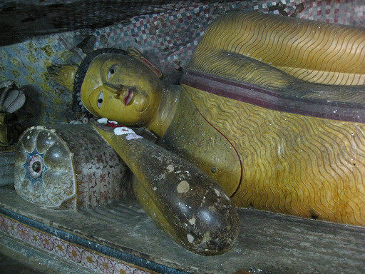 丹布拉（Dambulla）岩廟（Rock Cave Temple）～五號洞穴「第二座新廟」（Devana Alut Viharaya）