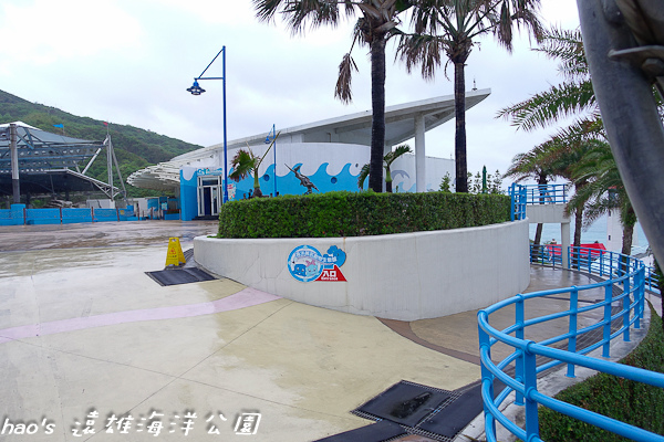 201504遠雄海洋公園生態水族箱及海牛160.jpg