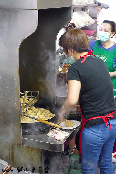 201509關山臭豆腐009.jpg