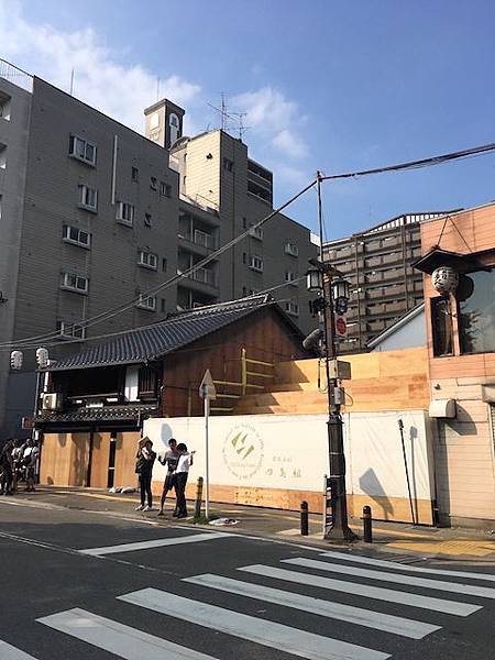 IMG_3352.jpg IMG_3352.jpg