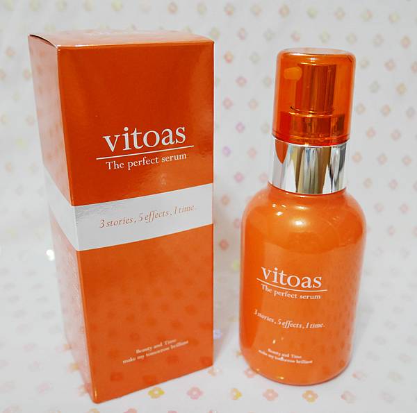 SUNTORY三得利 vitoas蜜得絲多效極妍鎖濕菁華.jpg