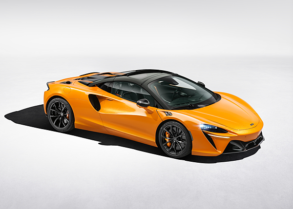 無垠天際 悸動來襲 全新McLaren Artura Spi