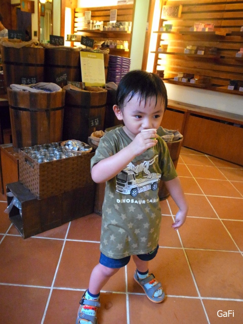R0084822.JPG R0084822.JPG