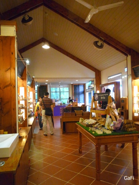 R0084830.JPG R0084830.JPG