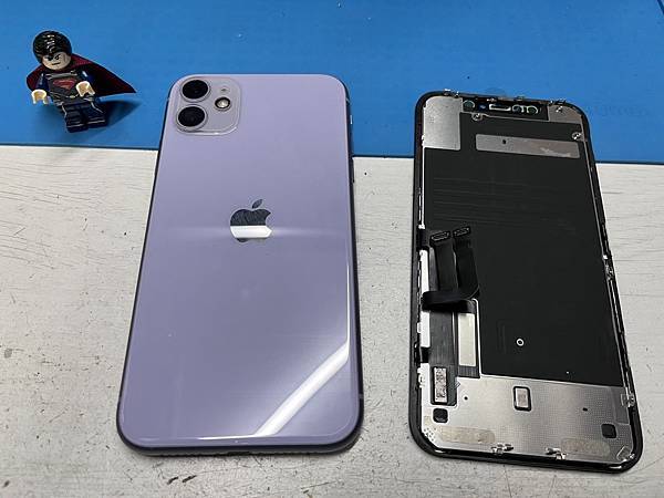 IPHONE 11 螢幕.jpg