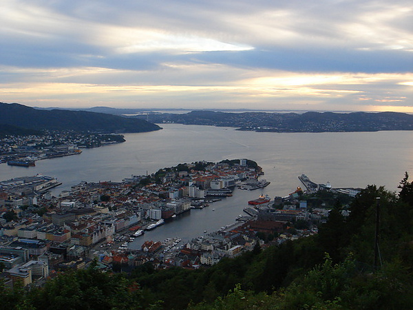 夕陽...Bergen...晚上十點多