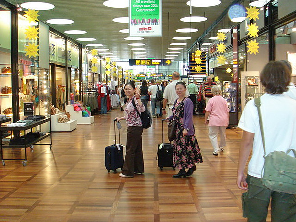 機場商店街