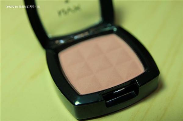 nyx Powder Blush- Mauve