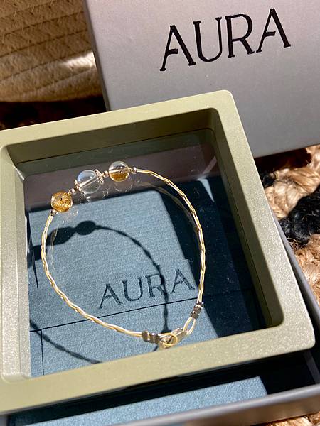 療癒身心靈的天然礦石美麗水晶l AURA Gemstones