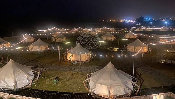 跟著姐姐趴趴走l蟬說：夕陽漫漫l來來來露營去高美濕地住一晚l