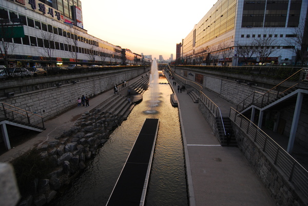 東大門清溪川