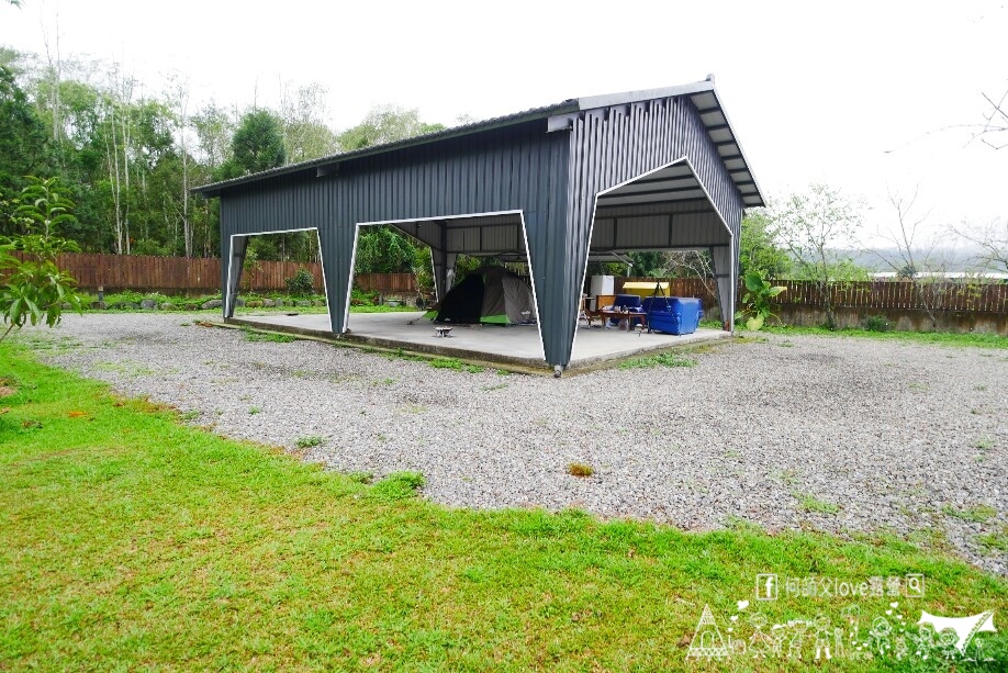 【印地安庭園/露營】 裝肖ㄟ真假 ! 彩色露營大木屋真是超值