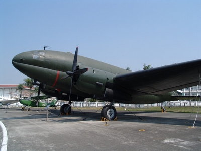 C-46 突擊隊式運輸機