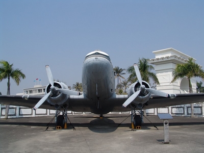 C-47 空中列車式運輸機