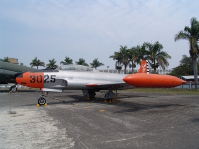 T-33A 射星式噴射教練機 T-33A 射星式噴射教練機