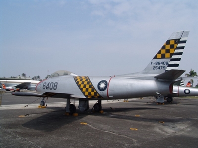 F-86F 軍刀式戰鬥轟炸機  Sabre