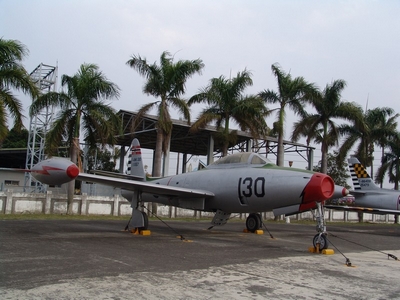 F-84G 雷霆式戰鬥轟炸機 F-84G 雷霆式戰鬥轟炸機
