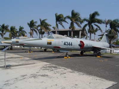 F-104 星式戰鬥攔截機  Starfighter