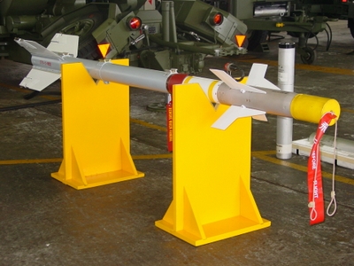 AIM-9P4 響尾蛇短程空對空飛彈 AIM-9P4 響尾蛇短程空對空飛彈