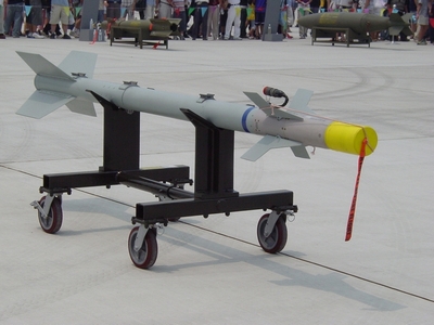 AIM-9P4 響尾蛇短程空對空飛彈 AIM-9P4 響尾蛇短程空對空飛彈