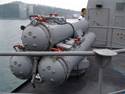Mk32型3聯裝魚雷發射器 Mk32型3聯裝魚雷發射器