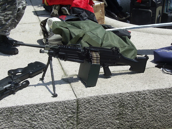 M249自動機關槍
