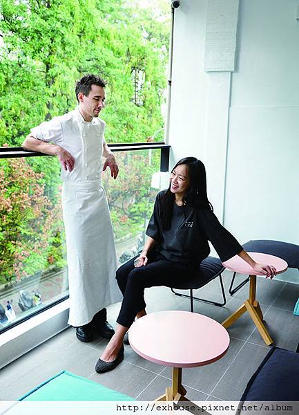 02p23-1.jpg 02p23-1.jpg