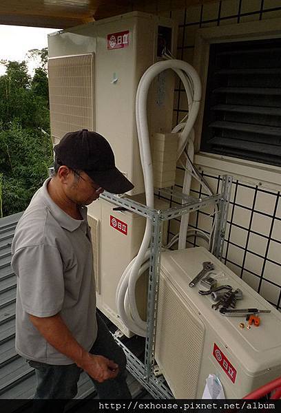 73p126-1.jpg 73p126-1.jpg