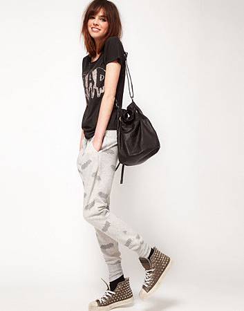 zoe-karssen-greyhtr-all-over-bat-sweat-pants-product-1-4109372-737079140_large_flex.jpeg