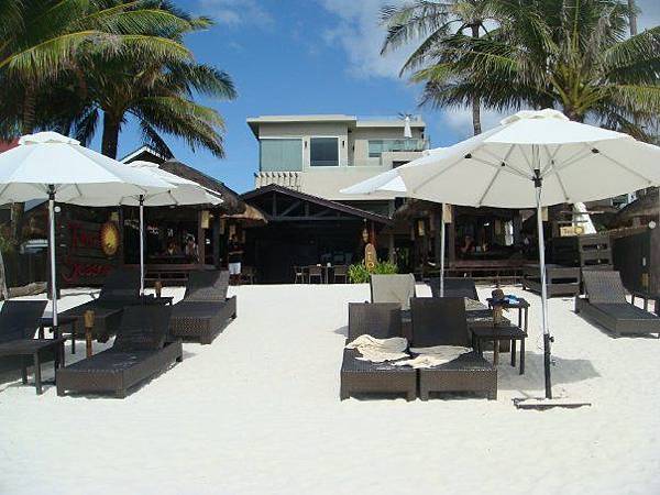 15756_180410046628_662366628_2975786_5188279_n