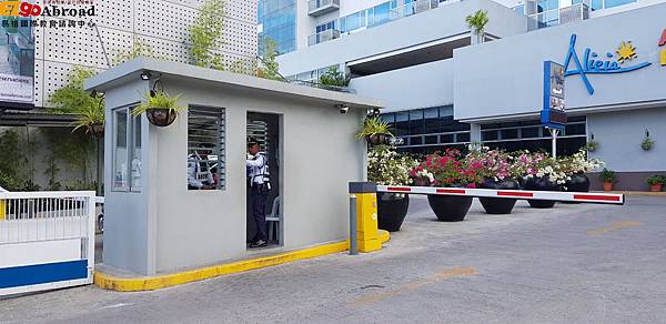 JIC Front door -1-20181024.jpg