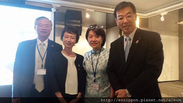 03-京都府知事山田啟二(右一) 滋賀縣副知事池永肇惠(左二) 亞東關係協會蔡明耀大使(左一).jpg