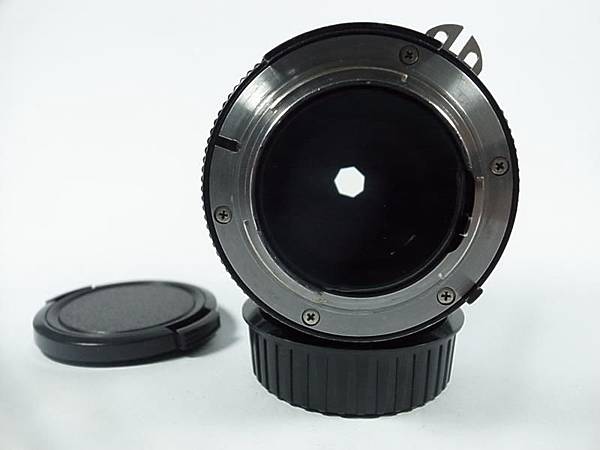 Nikon AI 55mm F1.2-05.JPG