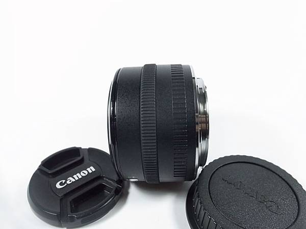 Canon EF 35mm F2.0