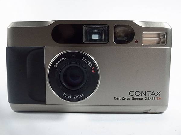 Contax T2_AO1-03.JPG