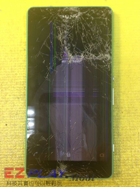 摔機 Sony Xperia Z3 Compact 面板更換實錄.2