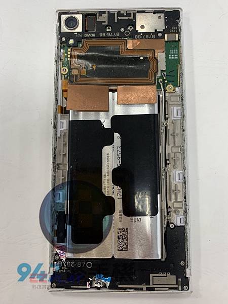 SONY-XA1U手機維修-面板維修-電池更換02