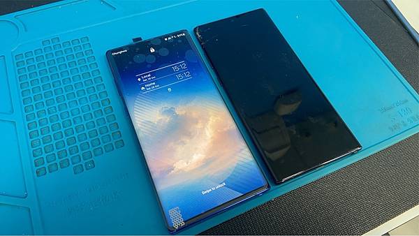 SAMSUNG Galaxy NOTE 10+ 顯示觸控異常