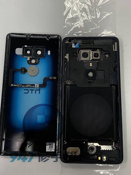 HTC U12+手機維修_面板更換_尾插更換02.jpg