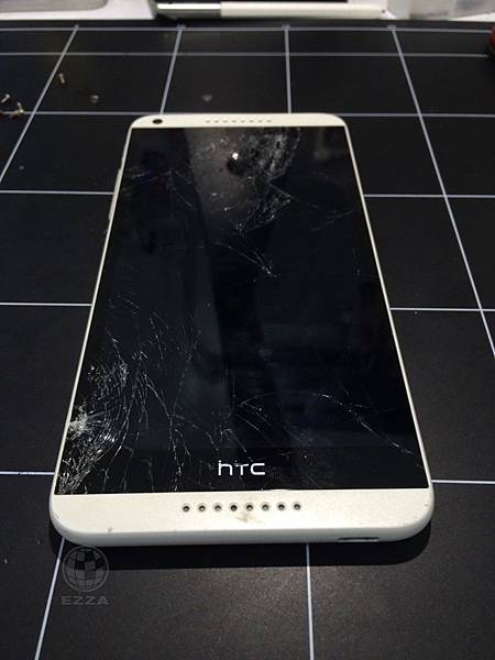 HTC 816面板破慘啦