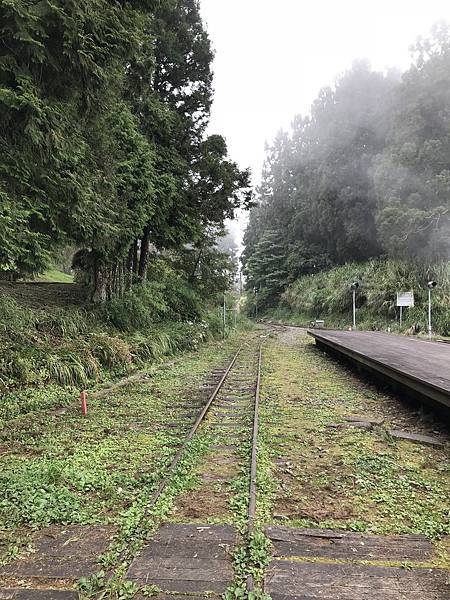 二萬平車站