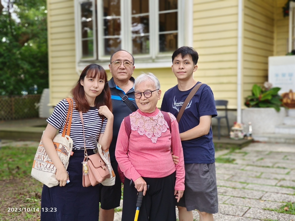 環保阿嬤的長媳60歲(耳順)陽明山.朱里昂法式廚房***十月