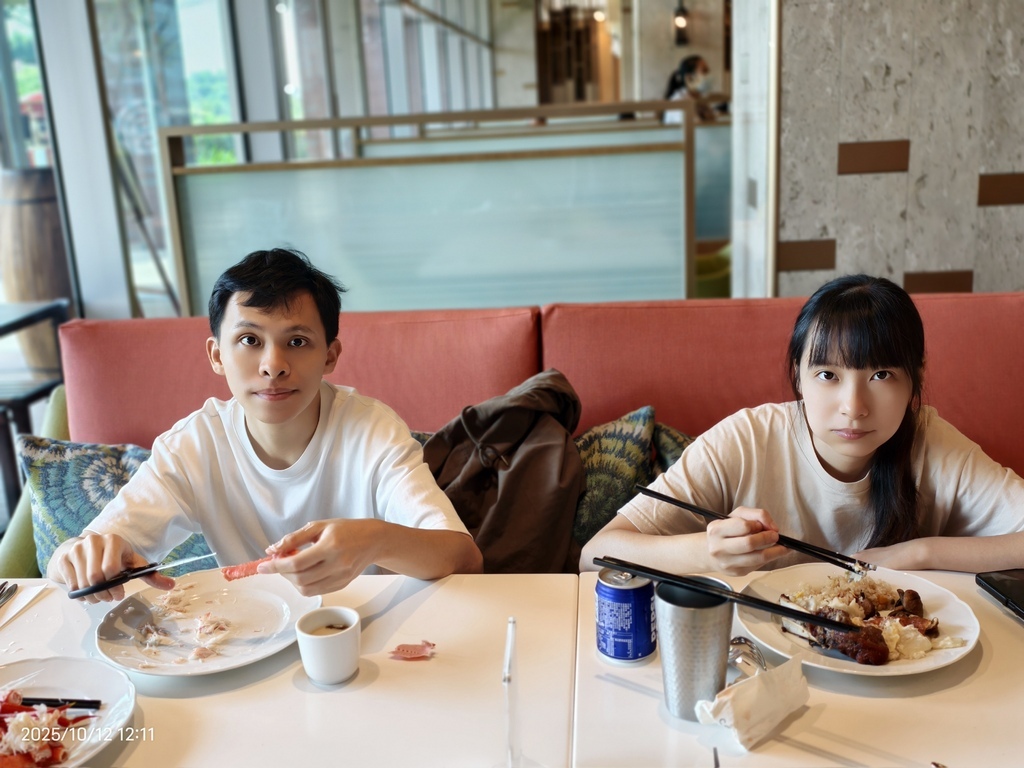 環保阿嬤金鳳姨長子長媳長孫長孫女天秤座媳孫慶生會