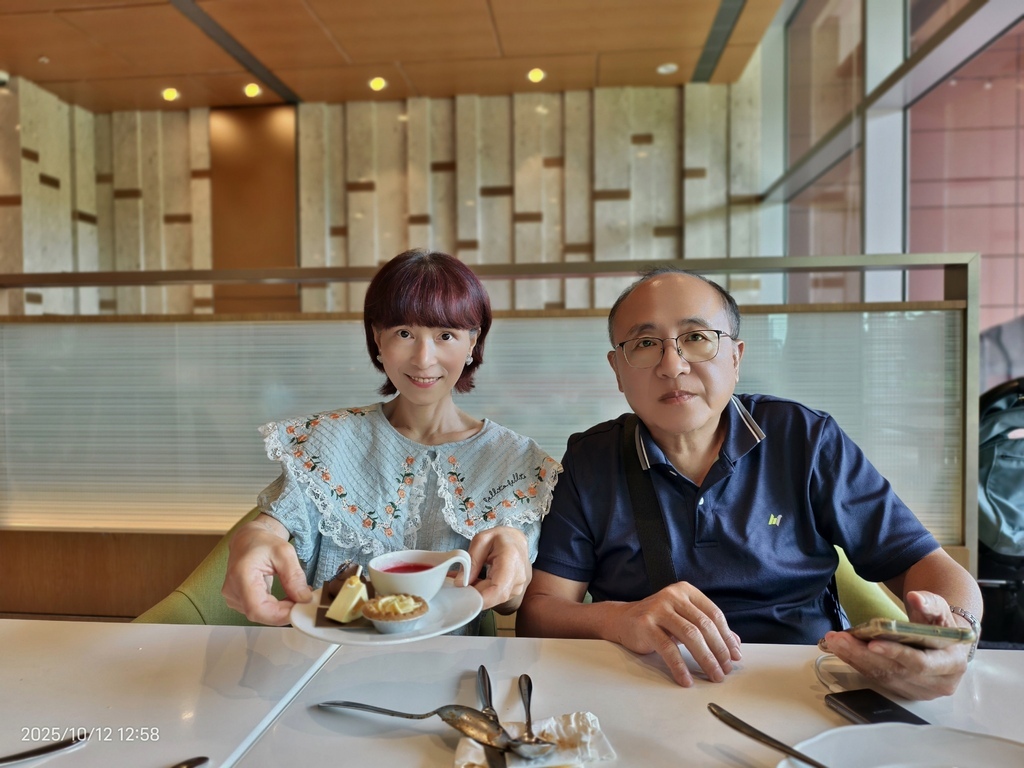 環保阿嬤金鳳姨長子長媳長孫長孫女天秤座媳孫慶生會