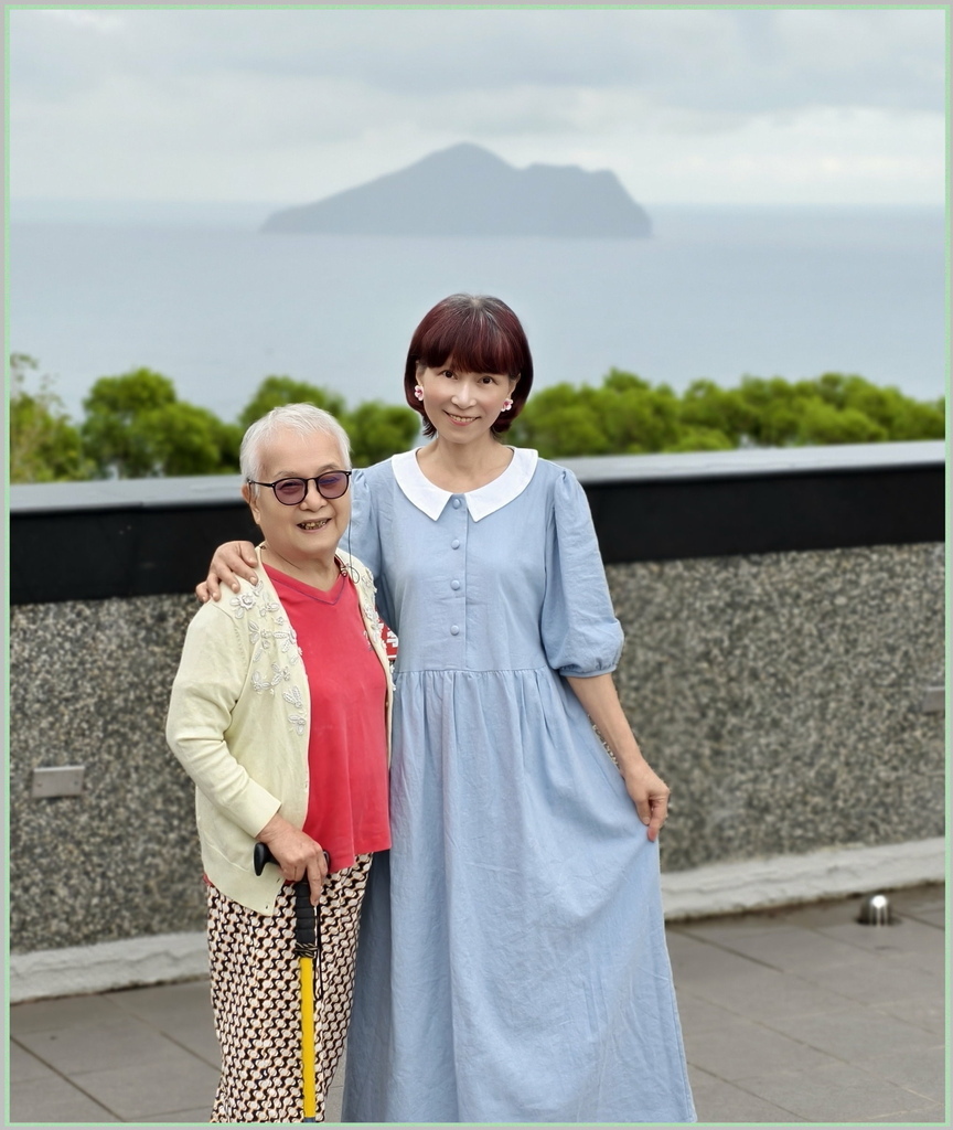 環保阿嬤金鳳姨長子長媳樂遊- 頭城山間-金車伯朗咖啡城堡-共