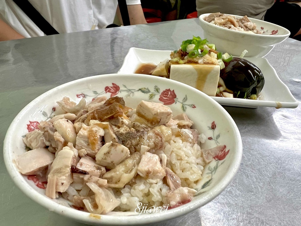 【嘉義旅遊｜美食】回嘉就是要吃林聰明、新港鴨肉羹和東石烤鮮蚵