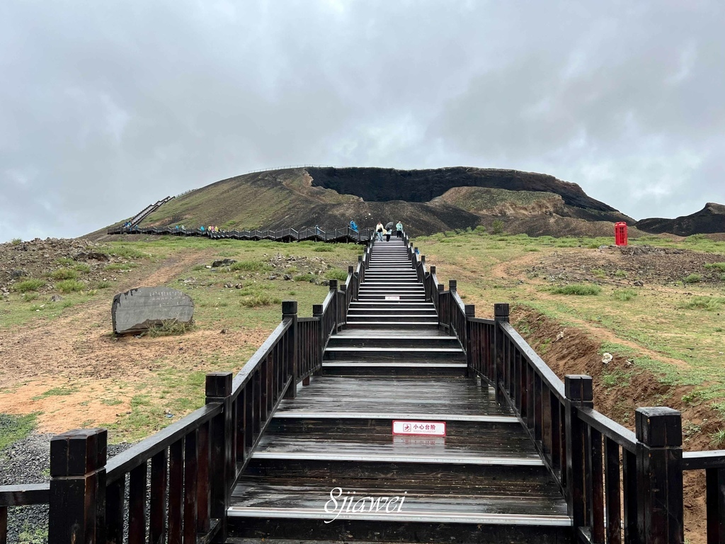 【三天三夜內蒙古遊(2)】 烏蘭哈達火山、大紅山的景色超級壯