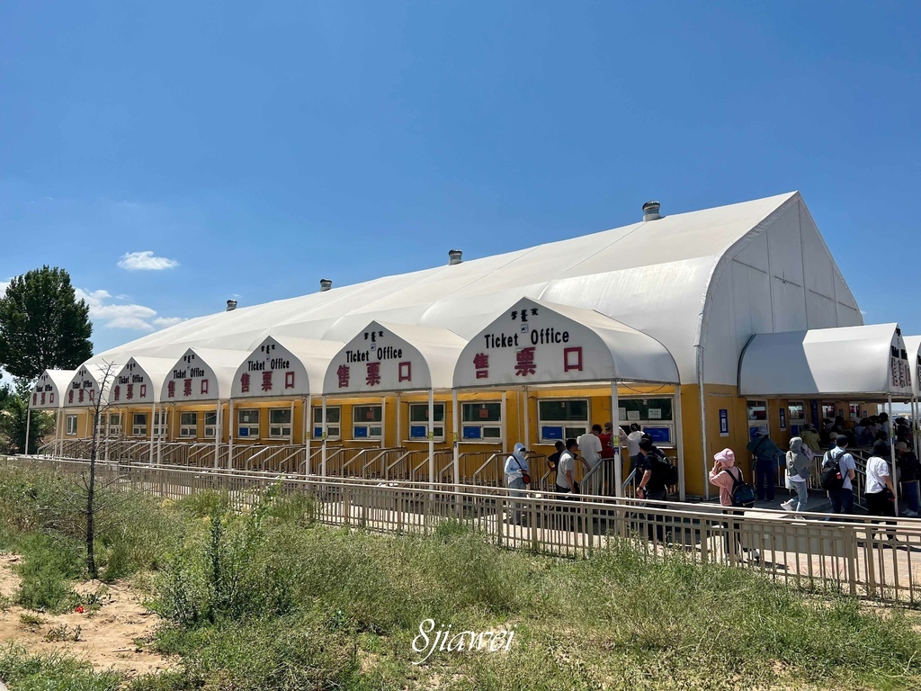 【內蒙古響沙灣景區】騎駱駝初體驗，沙漠風光配上遊樂園，來內蒙