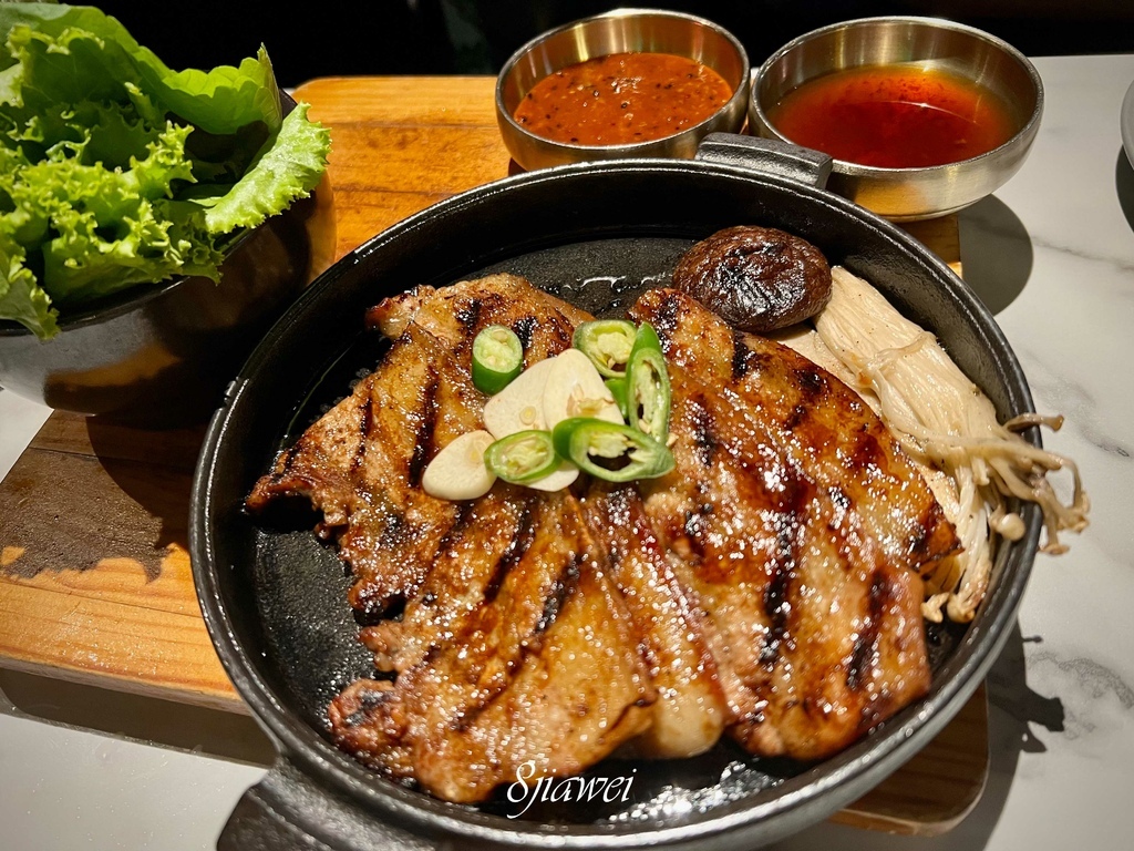 【初瓦】當今最熱門的韓式料理店，慶生來這就對了！！
