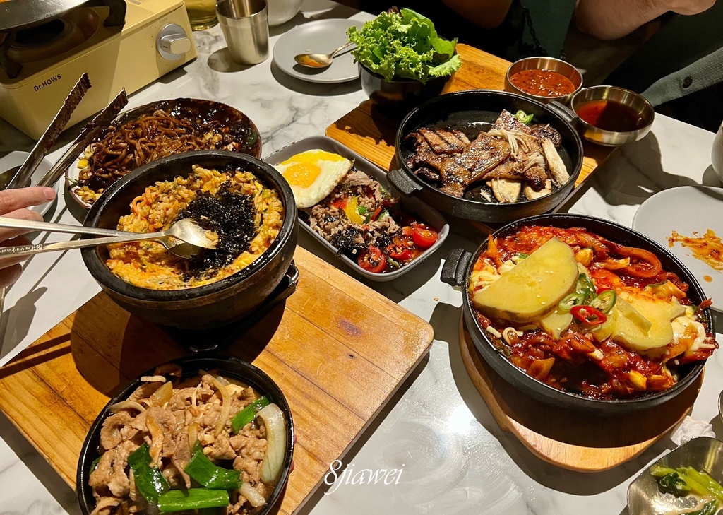 【初瓦】當今最熱門的韓式料理店，慶生來這就對了！！